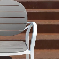 Palma Fauteuil en polypropylène coloris blanc et taupe